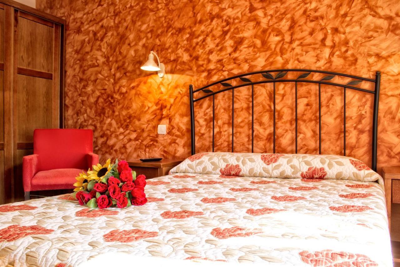 Hotel Covadonga Cangas de Onis Exterior photo