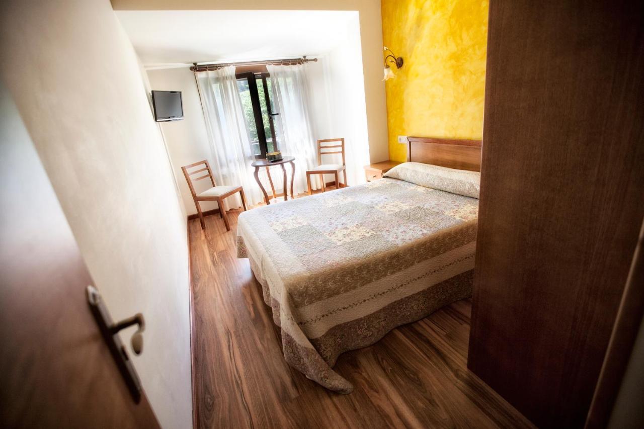 Hotel Covadonga Cangas de Onis Exterior photo